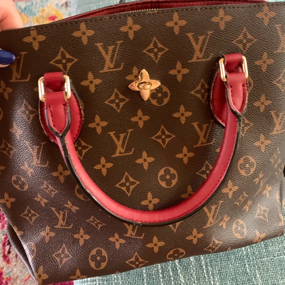 Louis Vuitton Large handbag, long and short red leather straps - Picture 2 of 6